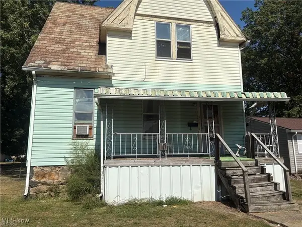 245 E Maryland Avenue, Sebring, OH 44672