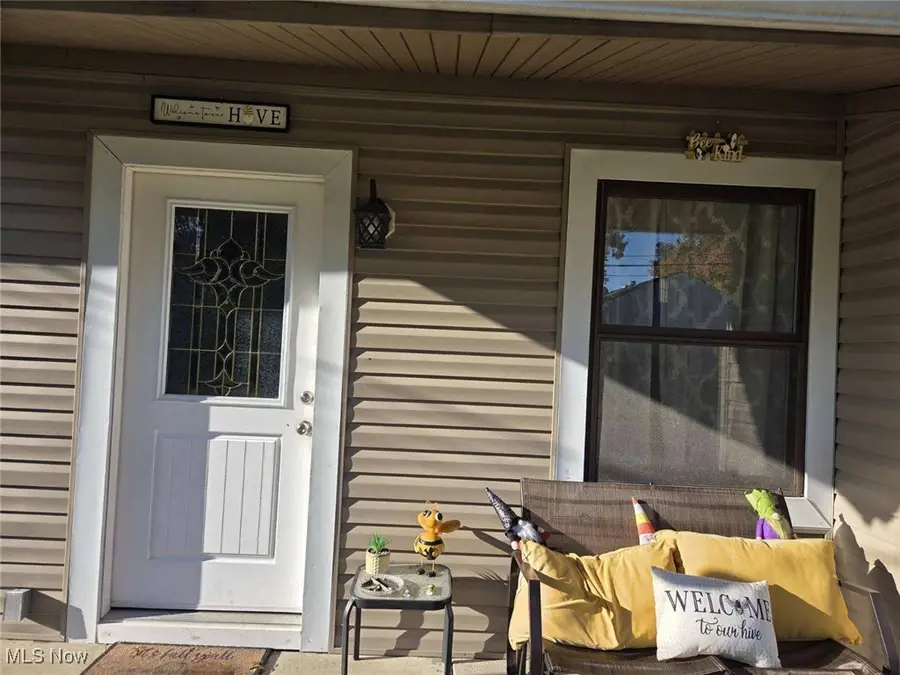 998 Woodglen Avenue, Newton Falls, OH 44444 - Image #3