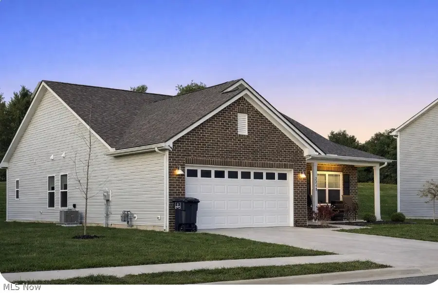 2241 Brookside Drive, Lancaster, OH 43130 - #2