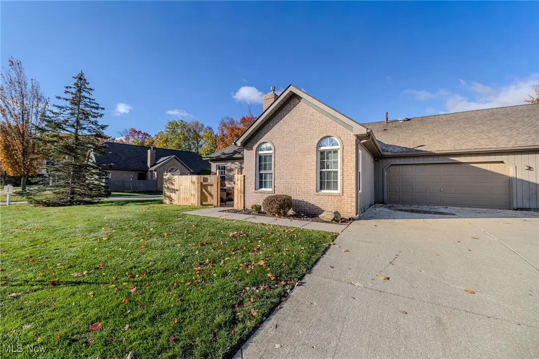 8050 Harbor Creek Drive #2401, Mentor On The Lake, OH 44060 - Image #1