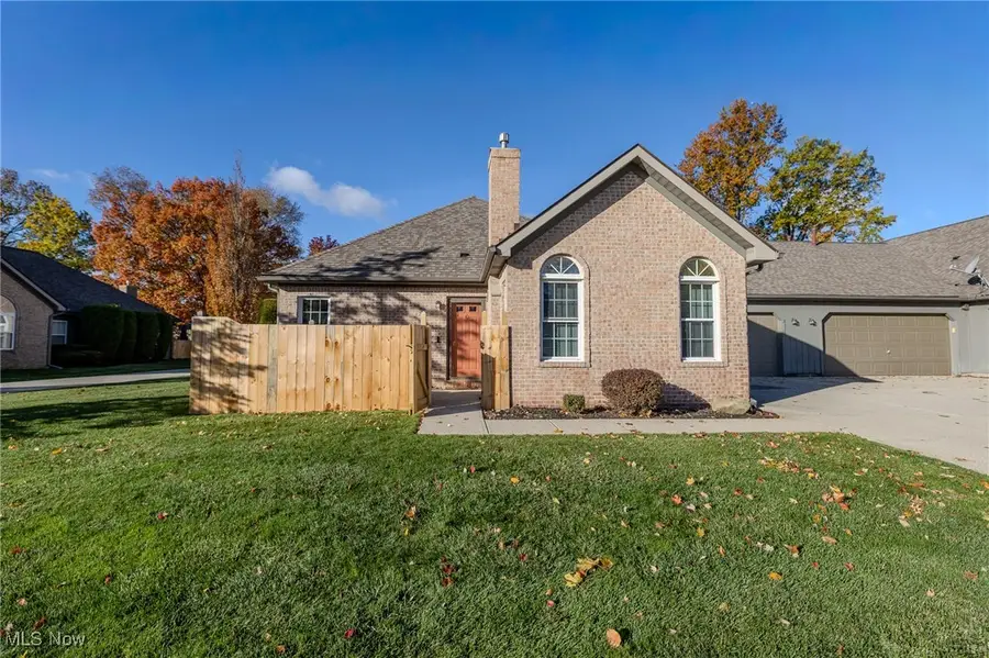 8050 Harbor Creek Drive #2401, Mentor On The Lake, OH 44060 - Image #2