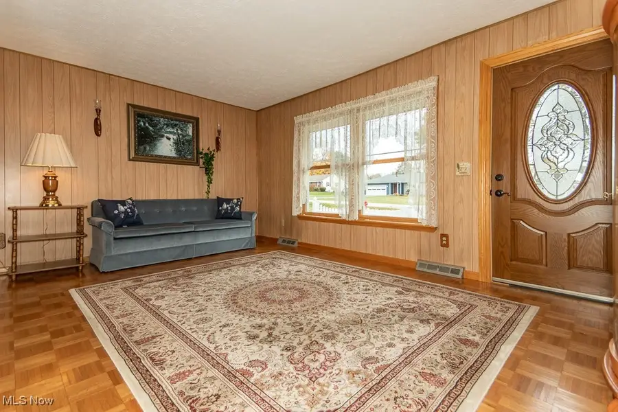 14674 Elmar Boulevard, Burton, OH 44021 - Image #2