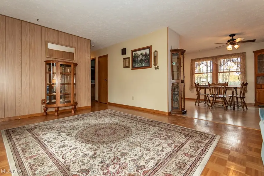 14674 Elmar Boulevard, Burton, OH 44021 - Image #3