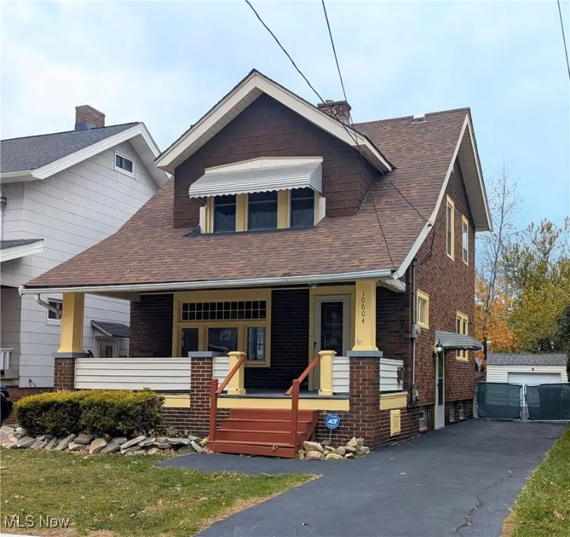 10604 Saint Mark Avenue, Cleveland, OH 44111 - Image #2