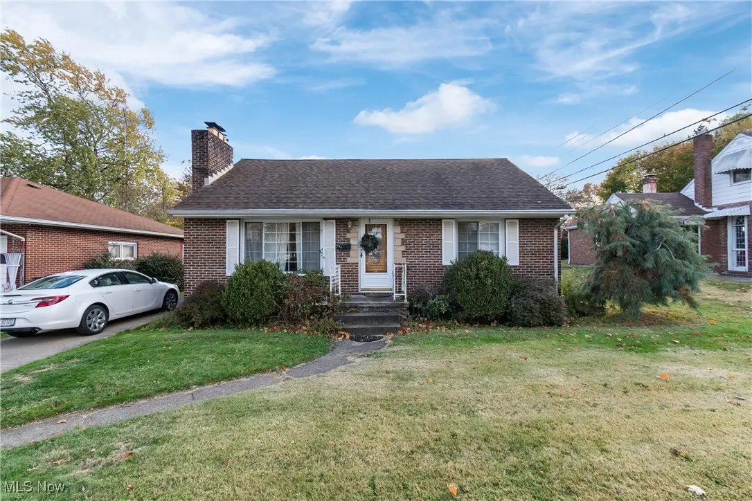 984 Roseland Road, Alliance, OH 44601 - #1