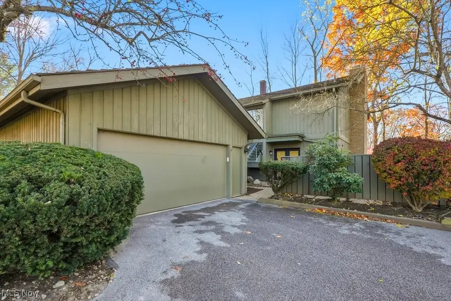 702-22 Fairington Drive, Aurora, OH 44202 - Image #2