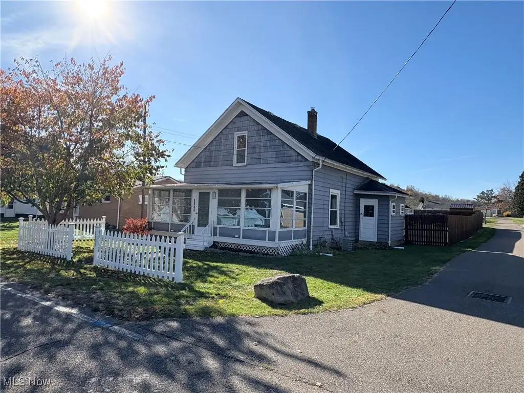 9389 Maple Se Avenue, East Sparta, OH 44626 - #1