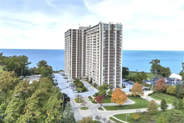 12900 Lake Avenue #1518, Lakewood, OH 44107