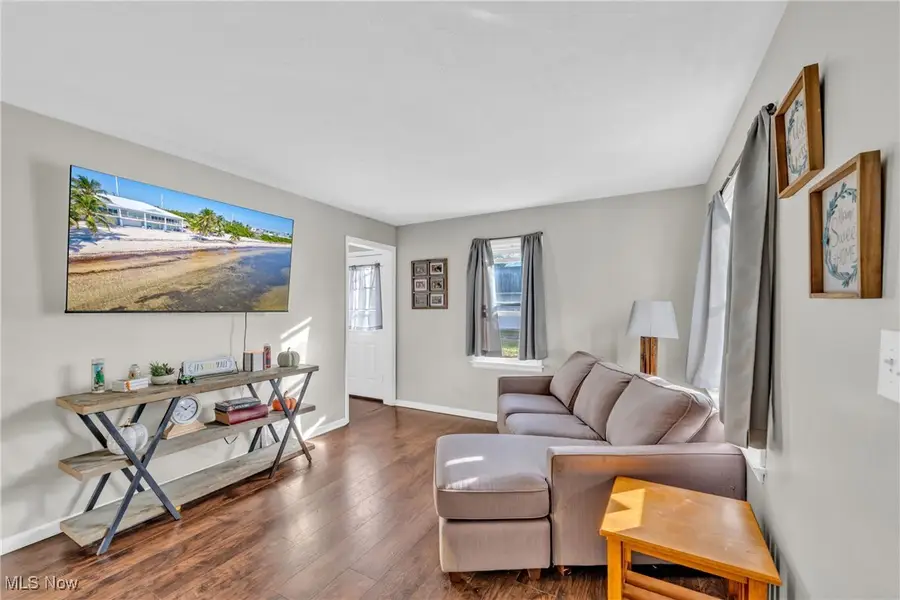 967 Warwick Drive, Sheffield Lake, OH 44054 - Image #3