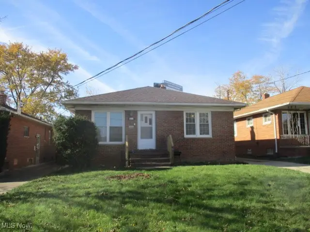 5270 E 135th Street, Garfield Heights, OH 44125 - #1
