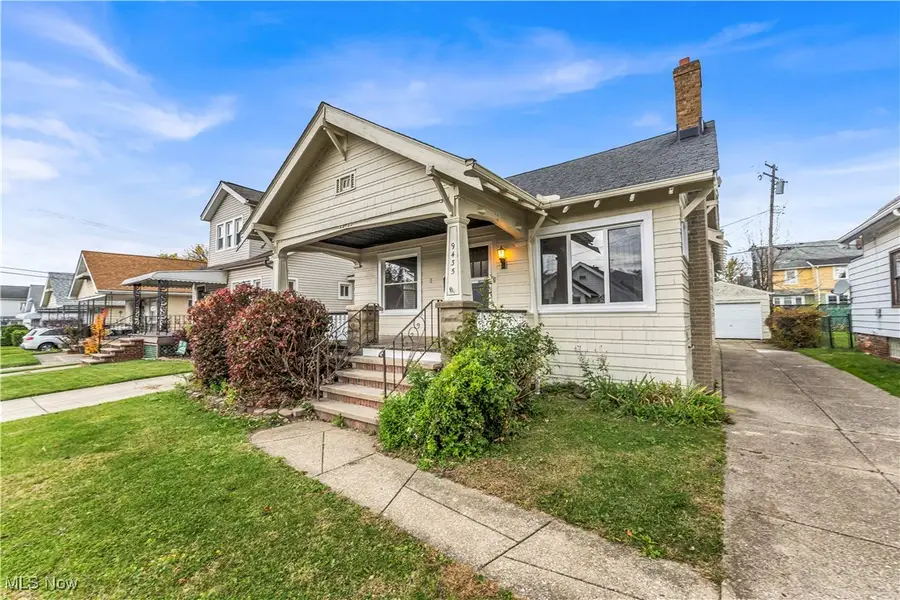 9435 Dorothy Avenue, Garfield Heights, OH 44125 - #2