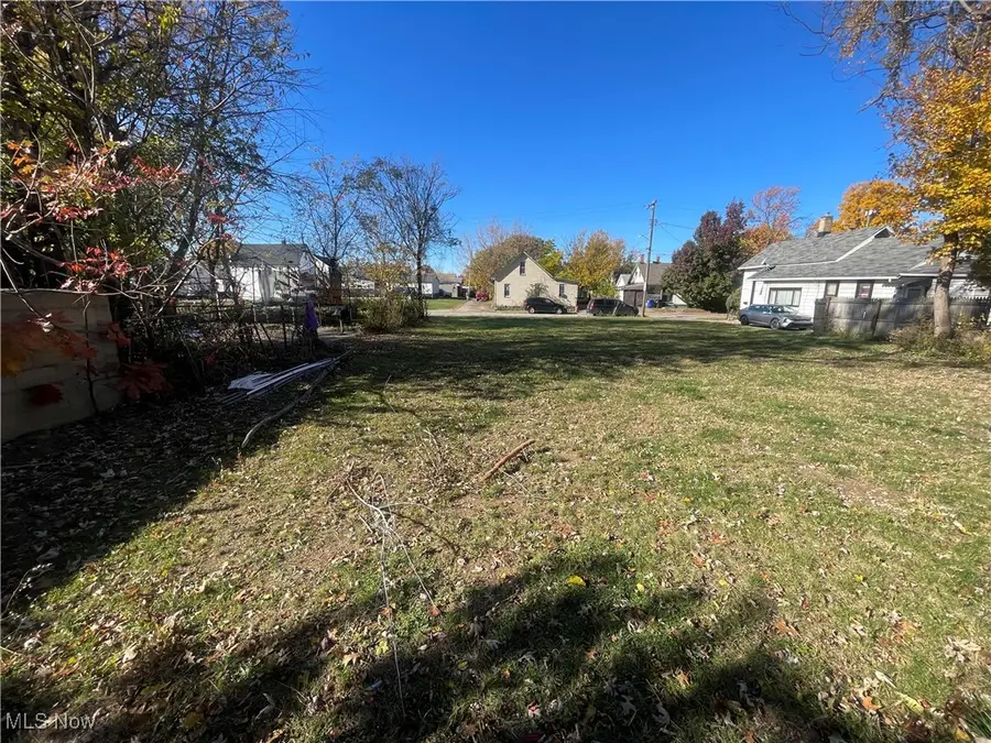 3305 W 34th Street, Cleveland, OH 44109 - Image #2