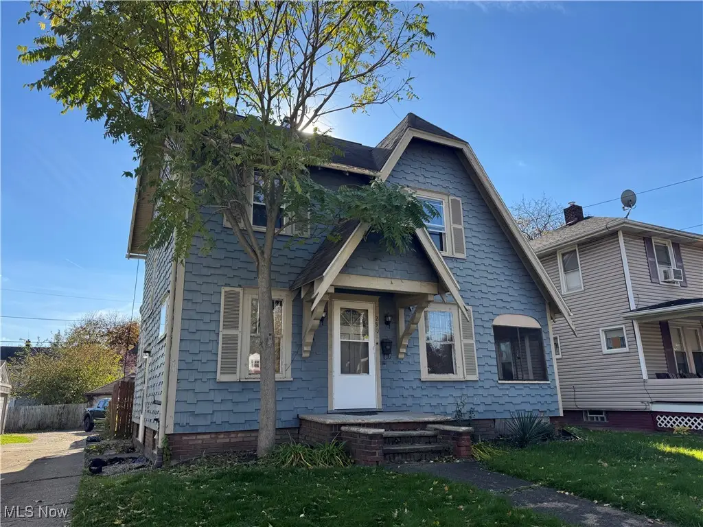 2902 13th Nw Street, Canton, OH 44708 - #1