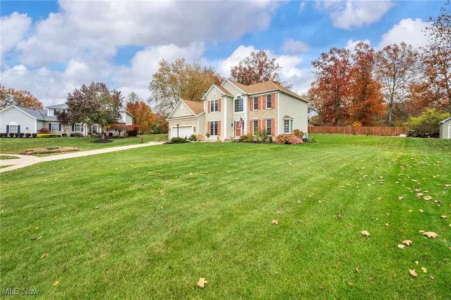 92 Ravenshollow Drive, Cuyahoga Falls, OH 44223 - Image #3