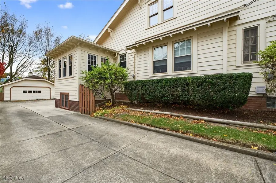 20877 Fairpark Drive, Fairview Park, OH 44126 - Image #3