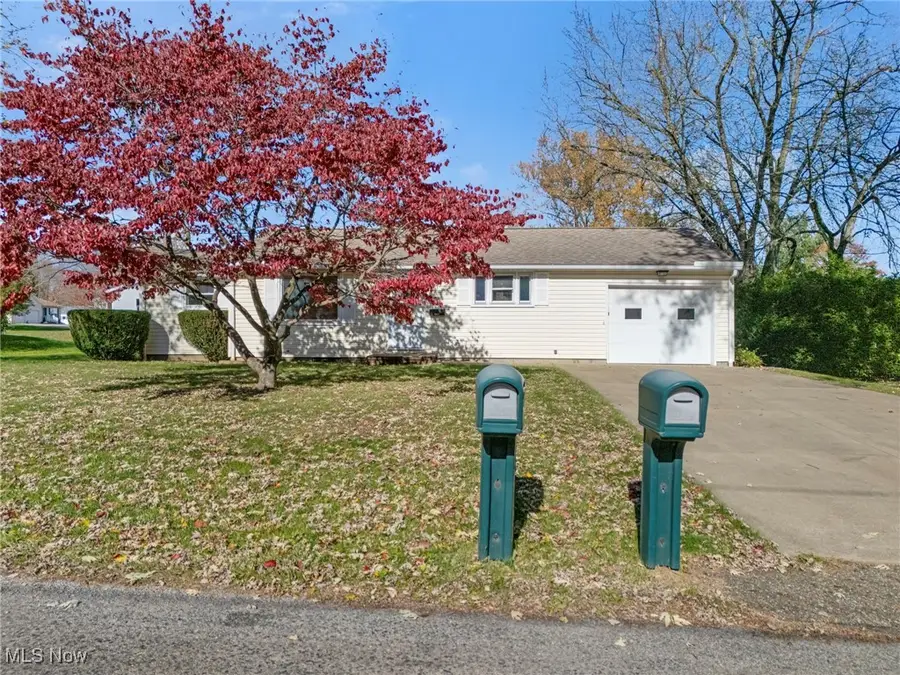 615 Noble W Street, East Canton, OH 44730 - Image #2