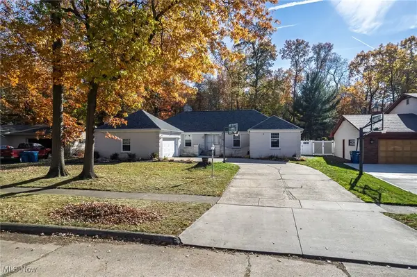 905 Red Hill Drive, Lorain, OH 44052