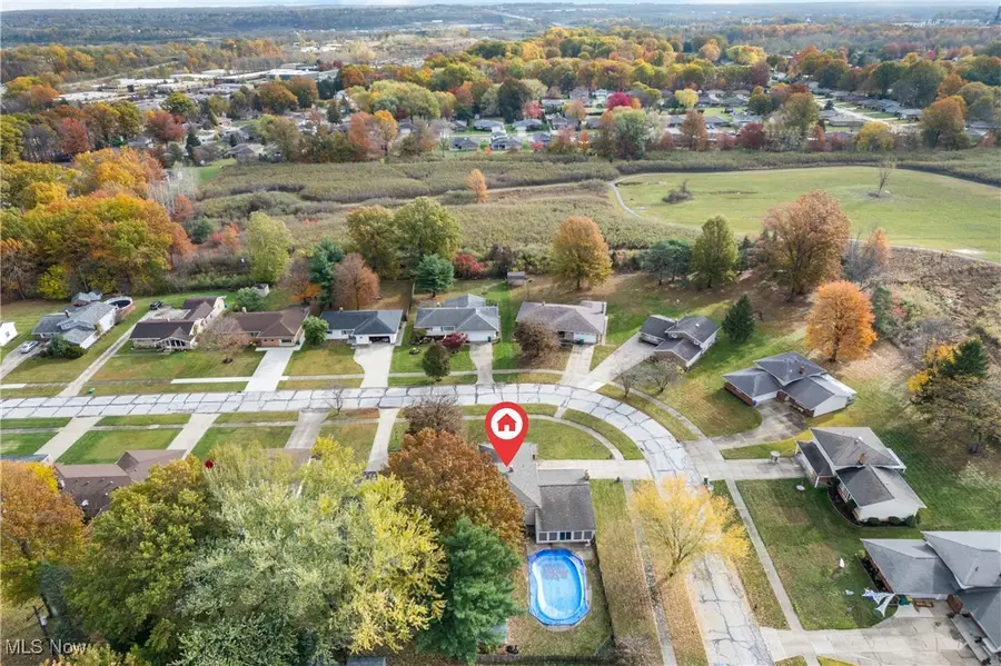 5658 N Circle View Drive, Seven Hills, OH 44131 - Image #2