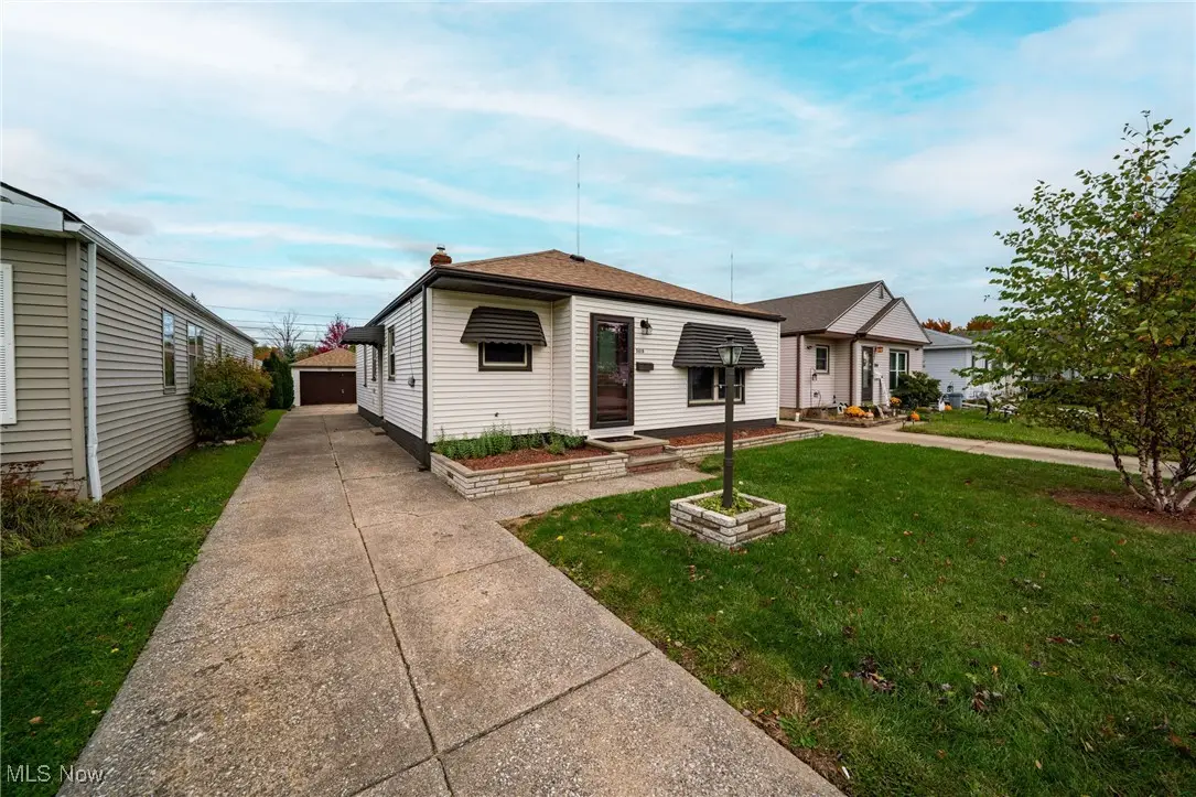 3018 Center Drive, Parma, OH 44134 - Image #1