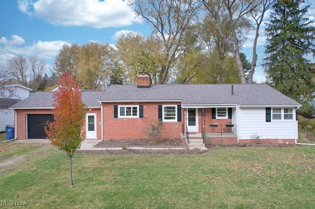 38810 Harmondale Drive, Willoughby, OH 44094 - #1