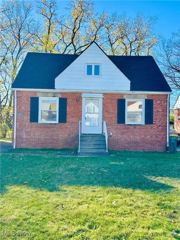 20510 Mountville Drive, Maple Heights, OH 44137 - #1