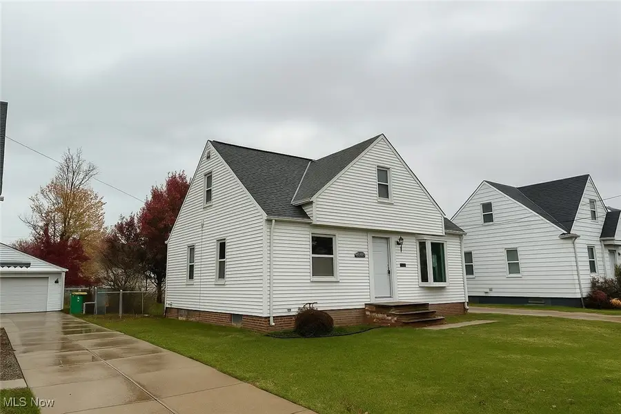 30325 Mildred Drive, Willowick, OH 44095 - Image #2