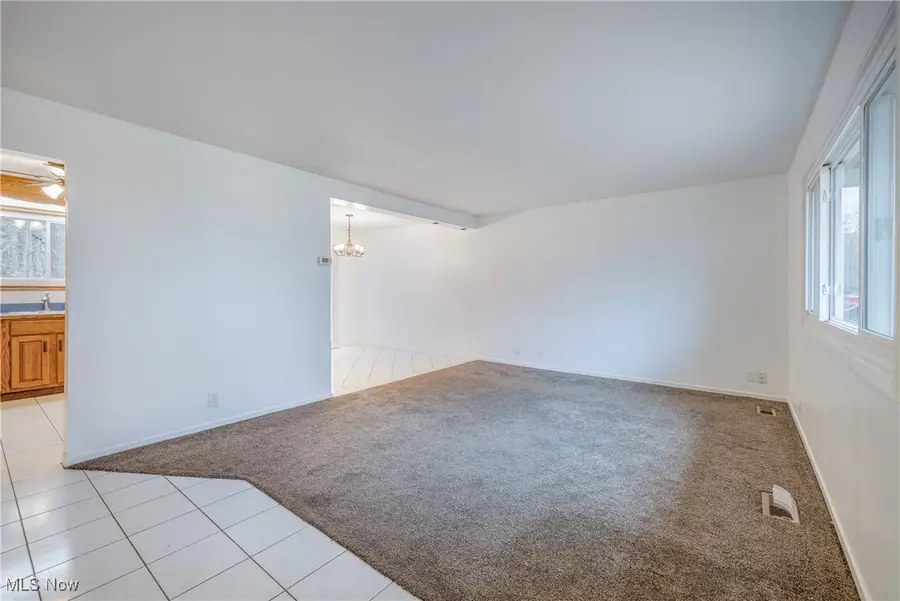 6752 Cypress Drive, North Olmsted, OH 44070 - Image #3