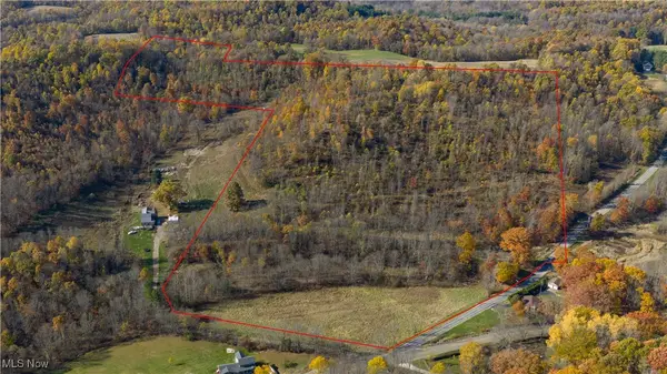 9204 Sandyville Ne Road, Mineral City, OH 44656