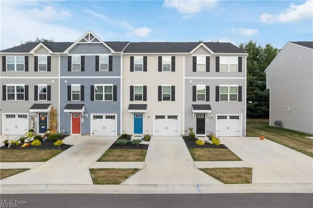 251 Slate Ridge Drive, Barberton, OH 44203 - #1