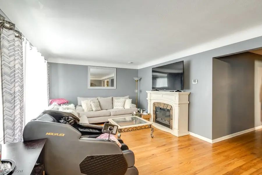 4864 E 94th Street, Garfield Heights, OH 44125 - #3