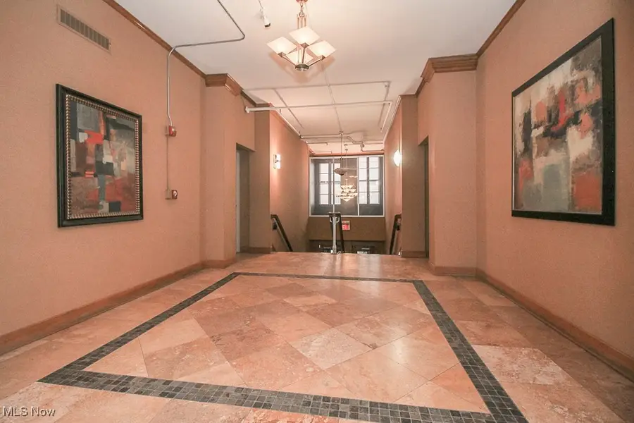 1133 W 9th Street #321, Cleveland, OH 44113 - Image #3