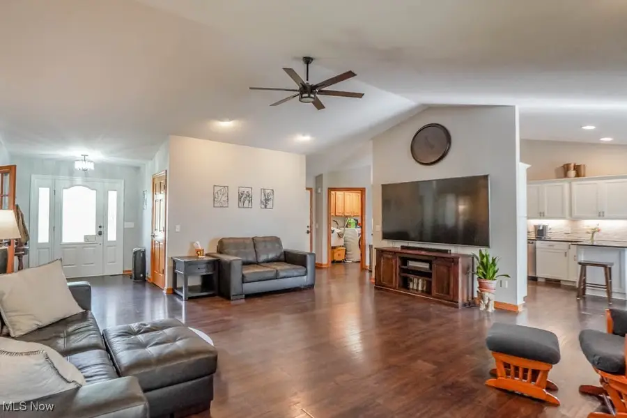 5700 Glena Street, Louisville, OH 44641 - Image #3