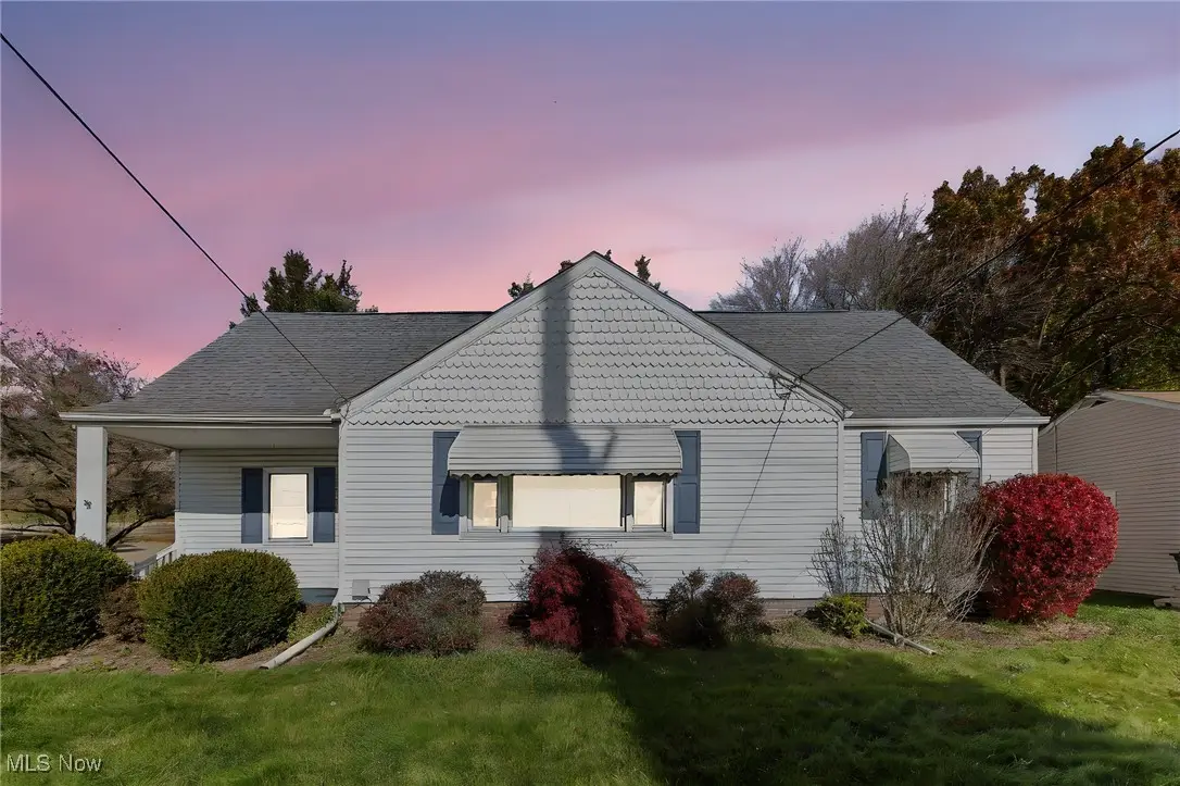 735 30th Nw Street, Canton, OH 44709 - #1