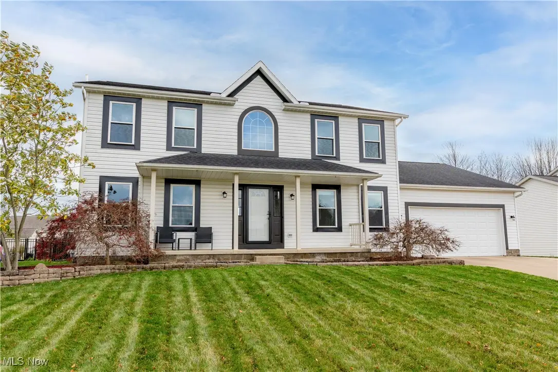 2394 Findlay Nw Circle, Uniontown, OH 44685 - #1