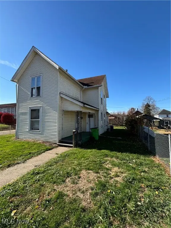 731 S Lawn Avenue, Coshocton, OH 43812 - Image #2