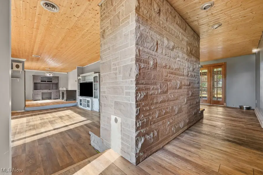 11087 Louisville Street, Louisville, OH 44641 - Image #3