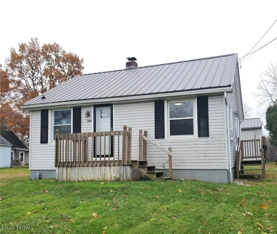 1216 Stratford Street, Barberton, OH 44203 - Image #1