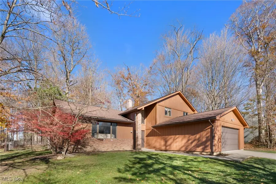 32651 N Burr Oak, Solon, OH 44139 - Image #3