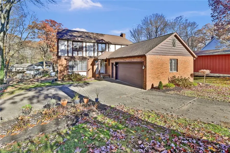 5229 Dungannon Nw Circle, North Canton, OH 44720 - Image #2