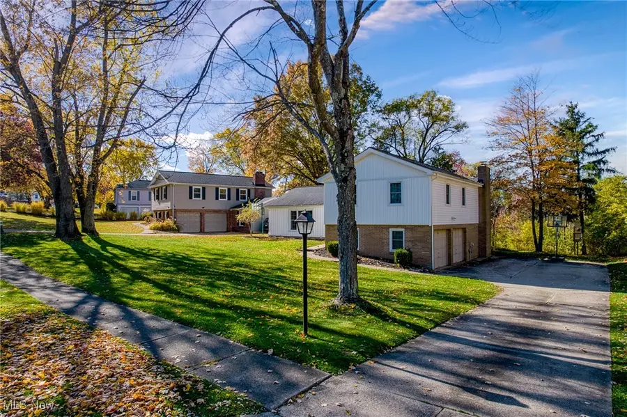 830 S Parkview Drive, Aurora, OH 44202 - Image #2