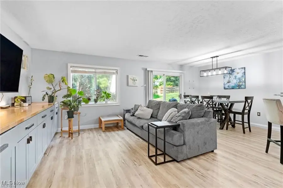 1452 Buckingham Gate Boulevard, Cuyahoga Falls, OH 44221 - Image #3