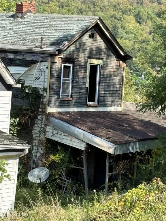 822 W Bennett Street, Bridgeport, OH 43912 - Image #2