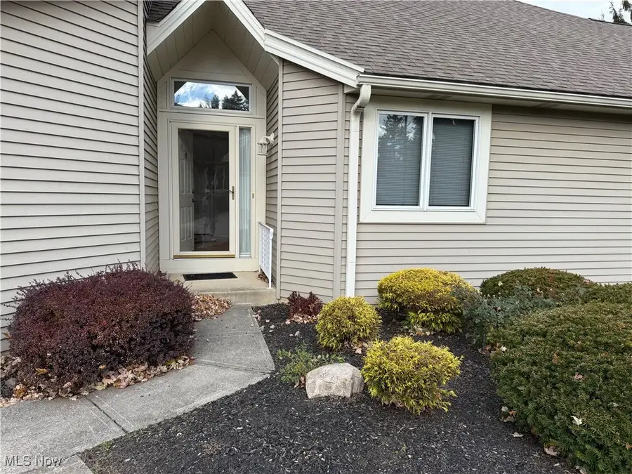 318 Buttermere Lane, Amherst, OH 44001 - Image #2