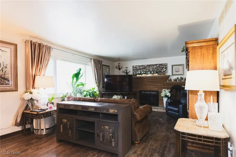 291 Struthers Liberty Road, Campbell, OH 44405 - Image #2