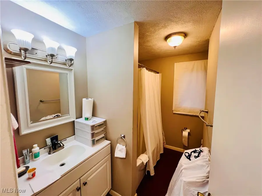 27705 White Road, Willoughby Hills, OH 44092 - Image #3