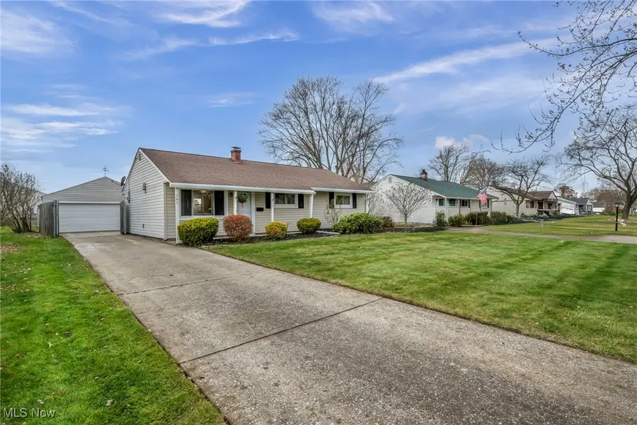 361 Chestnut Drive, Berea, OH 44017 - Image #2