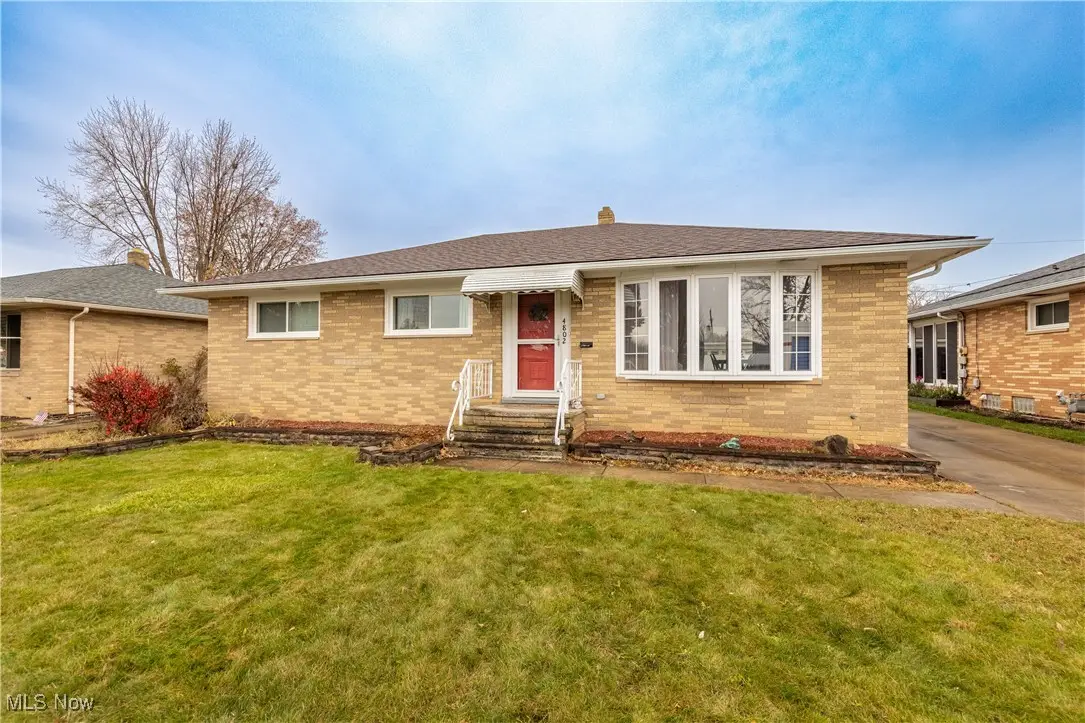 4802 Forest Edge Drive, Brooklyn, OH 44144 - Image #1