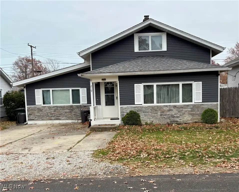 219 Guilford Road, Vermilion, OH 44089 - Image #1