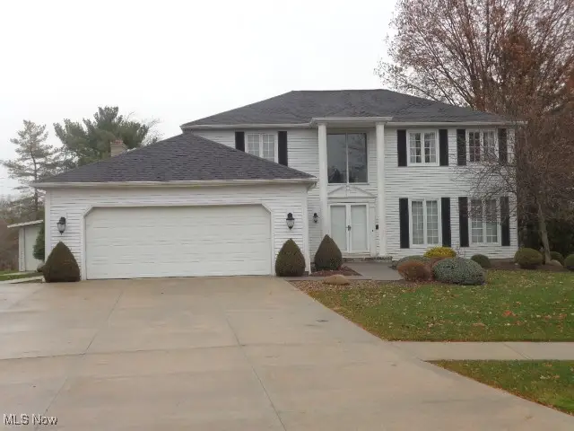 7401 Lincolnshire Lane, Parma, OH 44134 - Image #1
