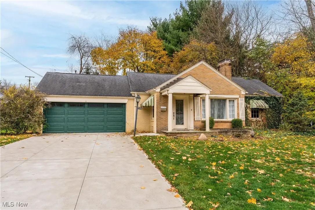 1129 Stratford Ne Avenue, Massillon, OH 44646 - #1